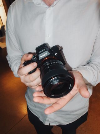 Dlho očakávaný Sony a7V je tu! 💥📸 Nám ho boli v Prahe predstaviť zo @sony.czsk a rovno sme si ho mohli otestovať Zo...